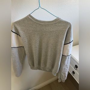 Brandy Melville sweatshirt